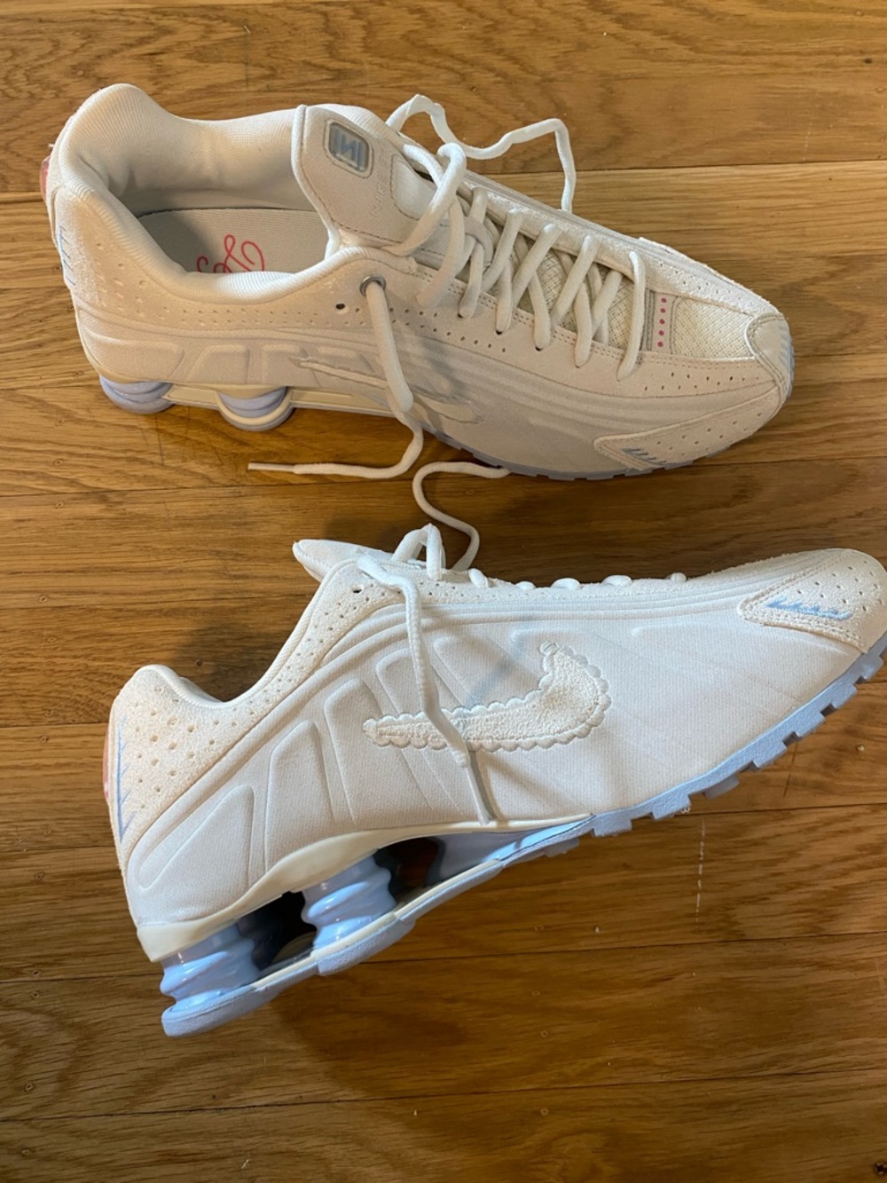 NEW Nike Shox R4 SE Women's Fashion Shoes Sneakers